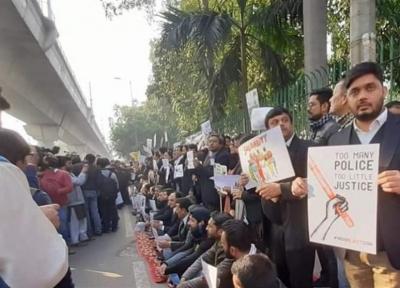 دولت هند علیه هزار دانشجوی معترض به قانون تبعیض مذهبی پرونده قضایی تشکیل داد