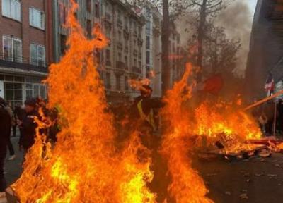 تور ارزان فرانسه: پاریس در دود و آتش؛ تقابل پلیس با معترضان و آتش سوزی در مرکز شهر