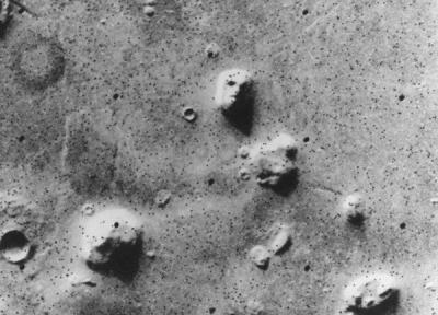 ظاهر شدن چهره های عجیب در مریخ